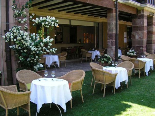 Duplex Con Jardin En Ezcaray Apartment Bagian luar foto