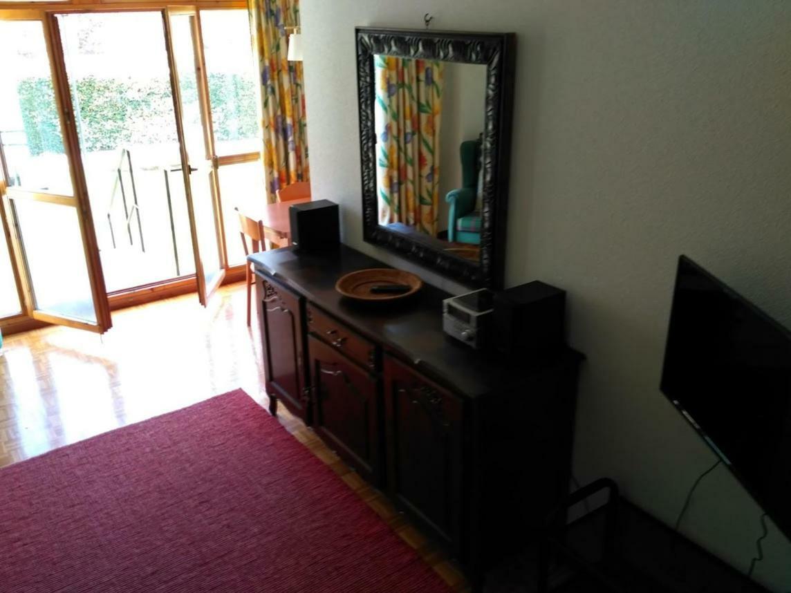 Duplex Con Jardin En Ezcaray Apartment Bagian luar foto